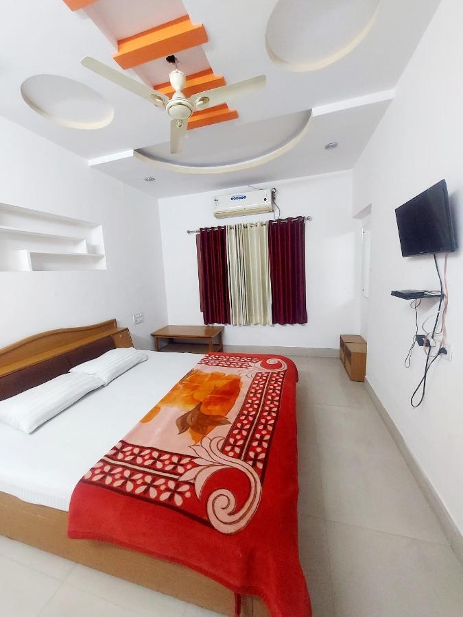 Hotel Shree Prayag Nathdwara Ngoại thất bức ảnh