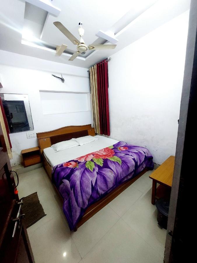 Hotel Shree Prayag Nathdwara Ngoại thất bức ảnh